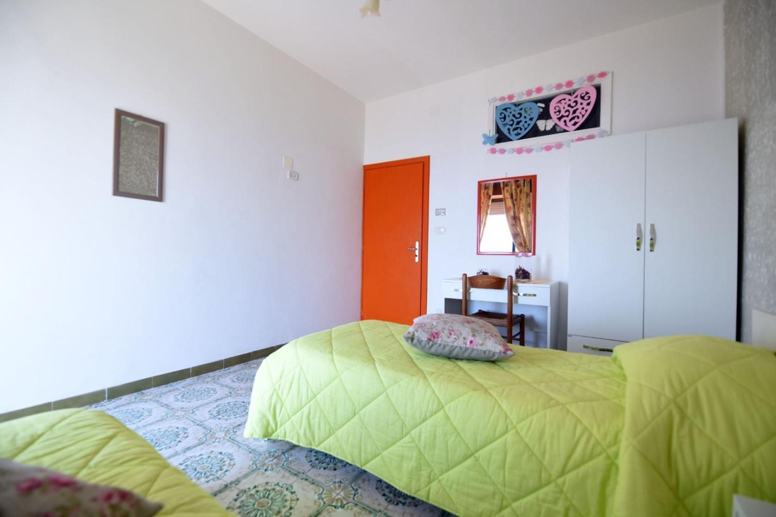 La Casa Dei Nonni Apartment อาเจโรลา ภายนอก รูปภาพ